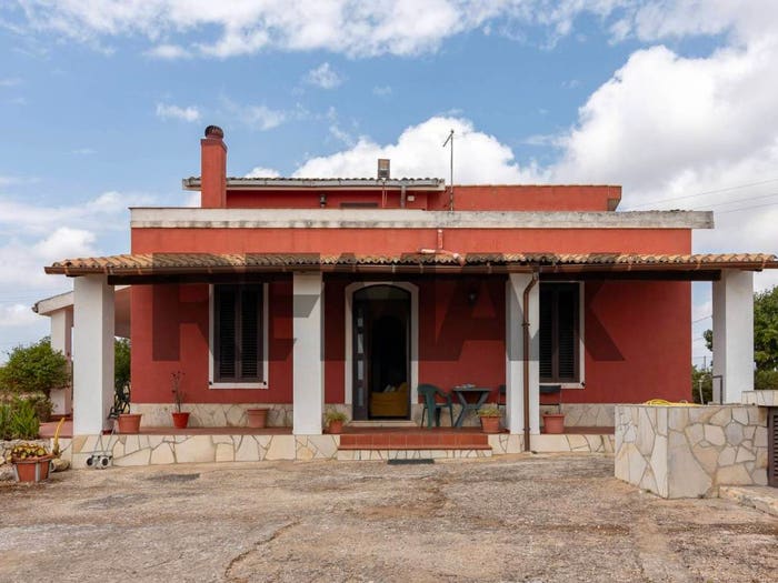 Casa con 6 locali in vendita in Contrada Cugno Lupo, Noto