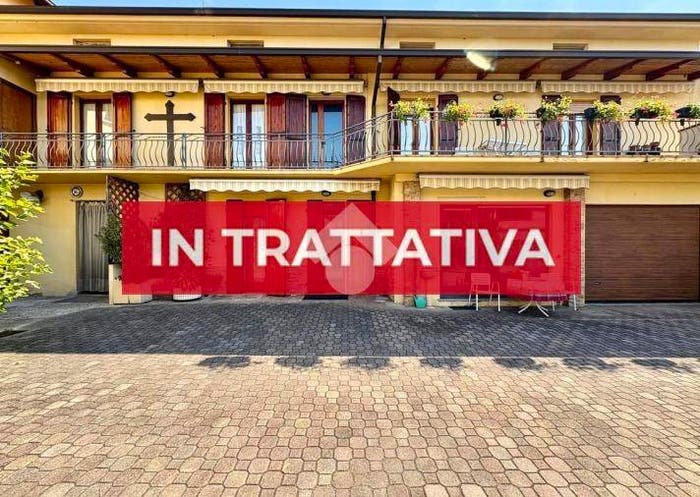 Casa trilocale in vendita in Via Sant' Anna, Centro, Adro