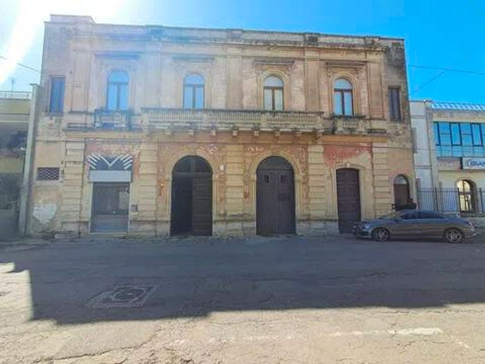 Casa con 6 locali in vendita in Via Iv Novembre No Number, Centro, Galatina