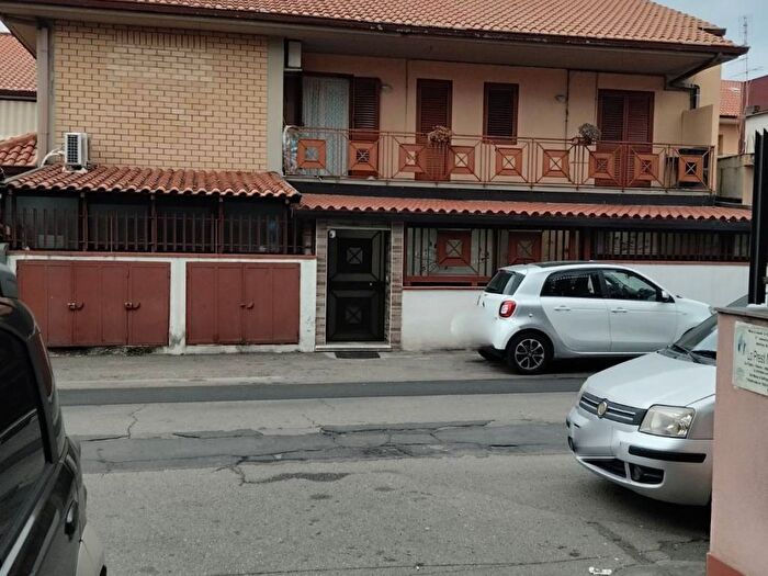 Appartamento quadrilocale in vendita in Via Pio La Torre, Piano Tavola, Belpasso