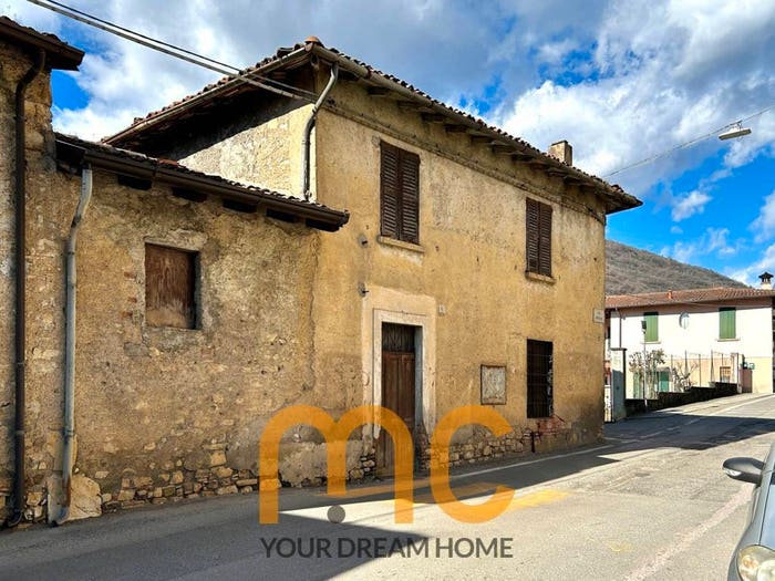 Casa quadrilocale in vendita in Via Fontana, Piazza, Gussago