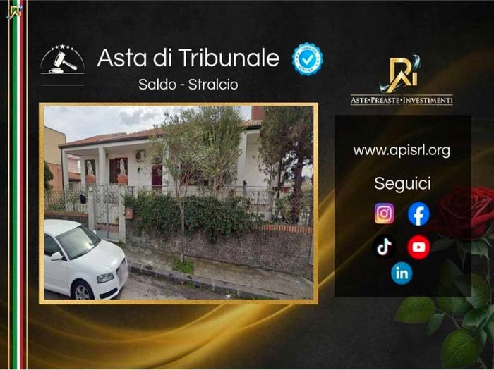 Appartamento con 6 locali in vendita in Via Corrado Alvaro, Centro, Misterbianco