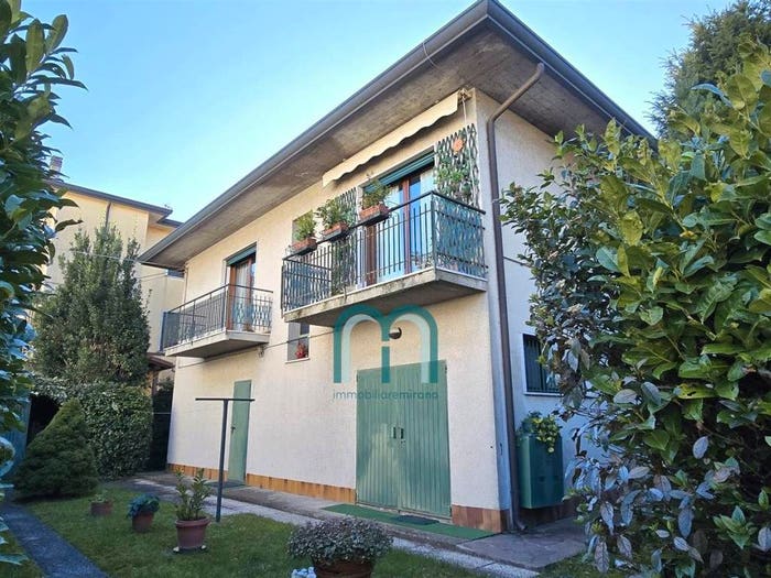 Casa con 6 locali in vendita in VIA DANTE, Mirano Paese, Mirano