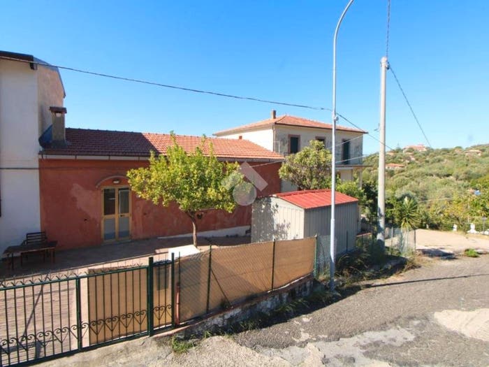 Casa bilocale in vendita in Via SRexSSracc, Caprioli, Pisciotta