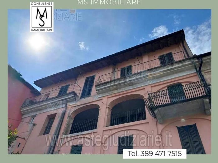 Appartamento con 6 locali in vendita in Via Pagliolico, CugliateFabiasco