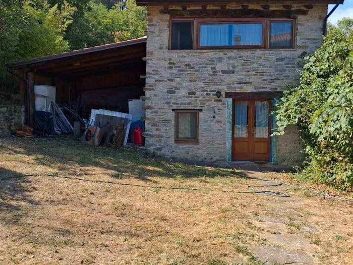 Casa con 5 locali in vendita in Bettola