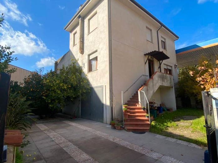 Casa con 6 locali in vendita in Via della Pineta, Centro, Arbus