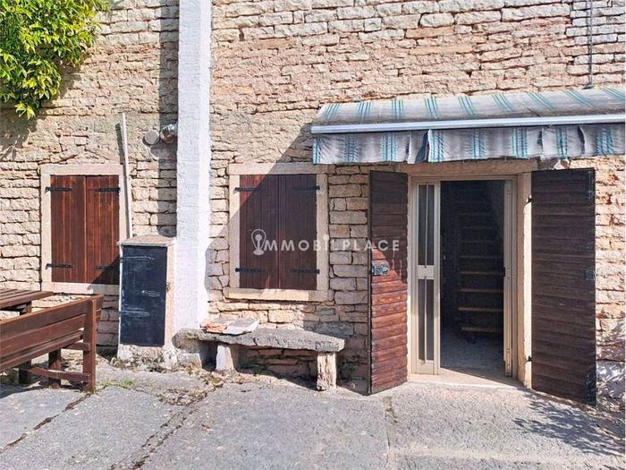 Casa quadrilocale in vendita in Sant'Anna d'Alfaedo