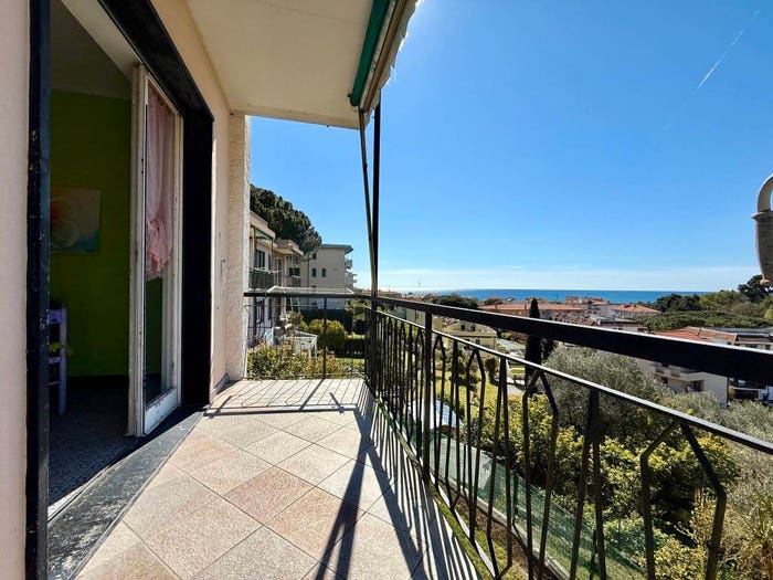 Appartamento bilocale in vendita in Via Privata Mimose, Centro, Pietra Ligure