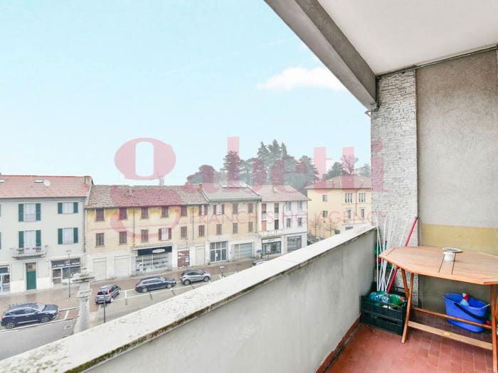 Appartamento trilocale in vendita in Piazza Roma, Centro, Mariano Comense