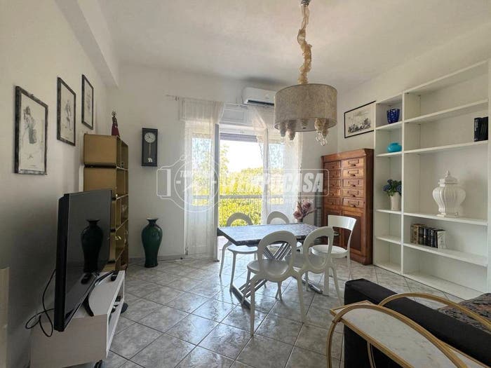 Appartamento quadrilocale in vendita in Via Alfieri, Centro, Massa