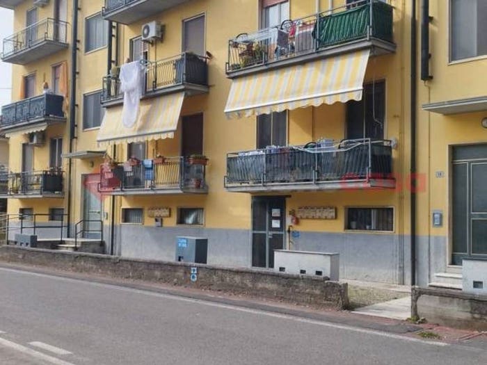 Appartamento trilocale in vendita in via KENNEDY, Centro, Caselle Lurani