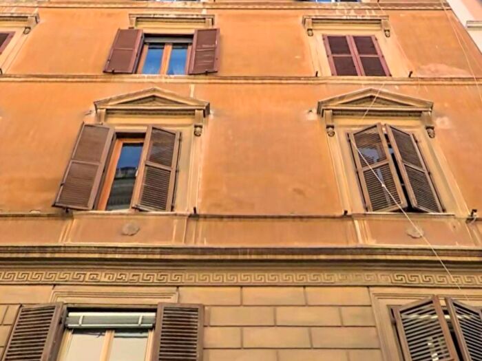 Appartamento trilocale in vendita in Via Natale del Grande, Trastevere, Roma