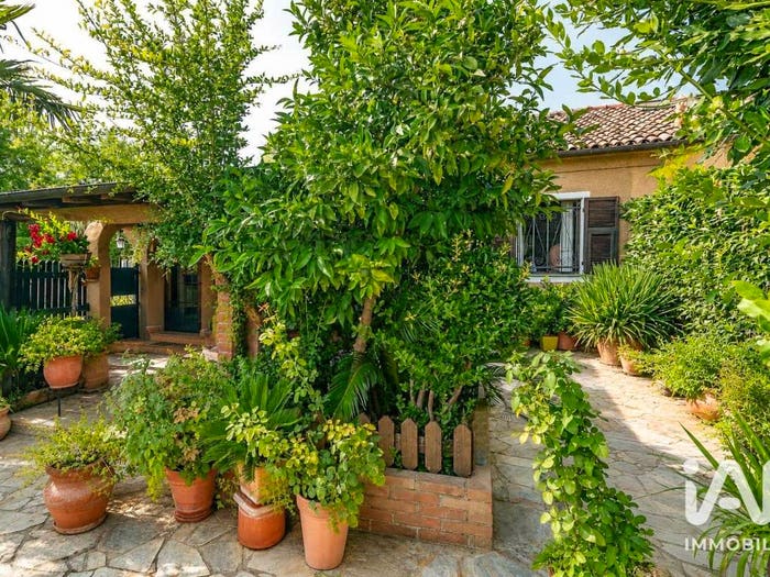 Casa con 6 locali in vendita in Via Del Golf, Villafranca, Garlenda