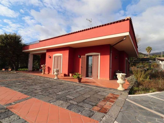 Casa con 5 locali in vendita in Lavinaio Monterosso, Aci Sant'Antonio