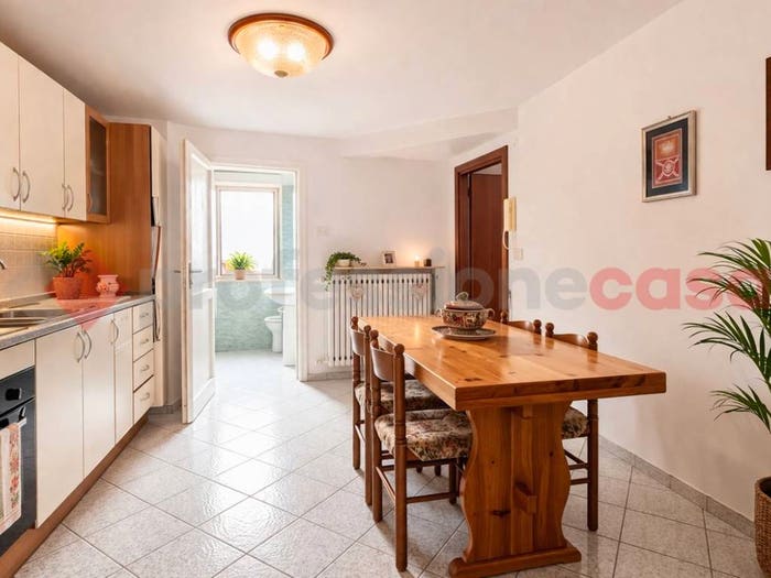 Appartamento trilocale in vendita in via urbano sabellico, Centro, Alatri