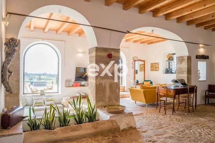 Casa con 6 locali in vendita in Caltagirone