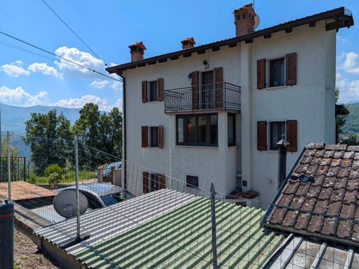 Casa con 5 locali in vendita in Via Pietro Mascagni, Toano