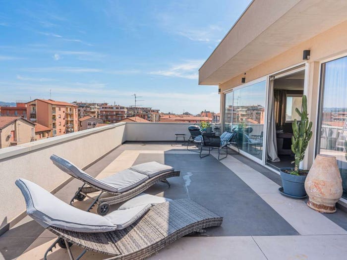 Casa quadrilocale in vendita in Via Generale Ameglio, Rapisardi, Catania