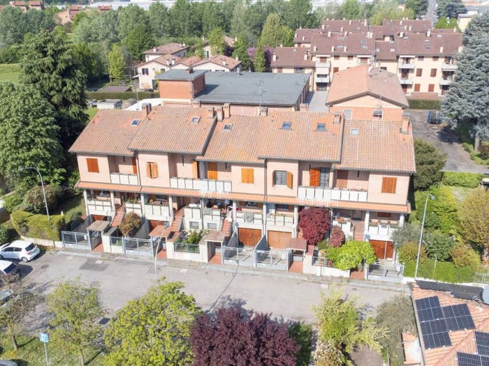 Casa con 6 locali in vendita in Via San Donato, Pilastro, Bologna
