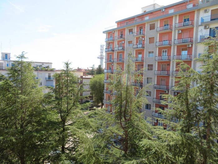 Appartamento con 5 locali in vendita in Piazza Domenico Scaramella, San Ciro Stadio, Foggia