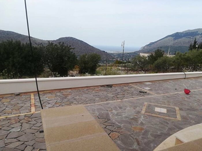 Appartamento con 5 locali in vendita in Via Michelangelo snc, Centro, Torretta
