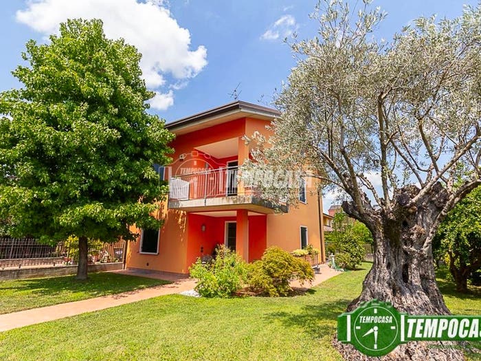 Appartamento trilocale in vendita in Via Ferdinando Magellano, Bussolengo