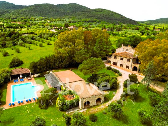 Casa con 6 locali in vendita in Castiglione Paese, Castiglione della Pescaia