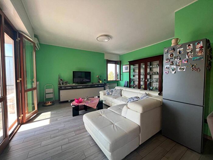 Appartamento trilocale in vendita in Via Gerolamo Ugoni, Centro, Codogno