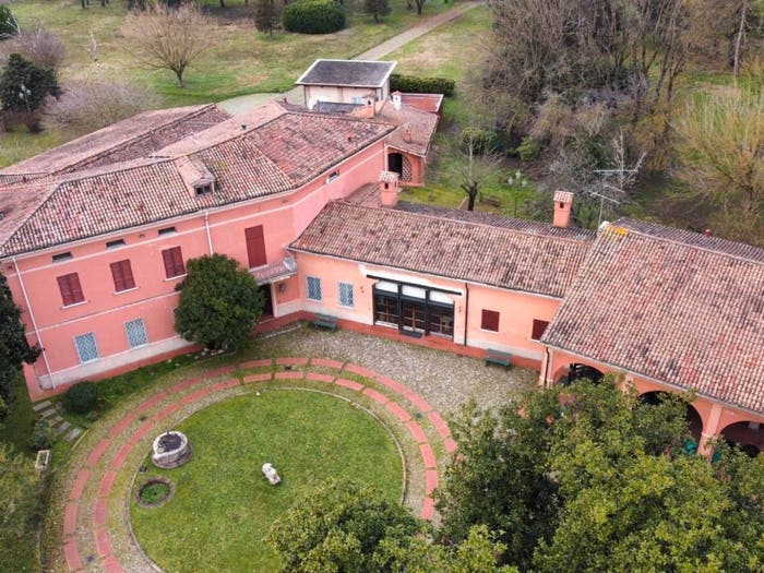 Casa con 6 locali in vendita in Via Punte, Curtatone