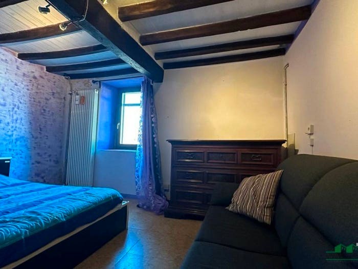 Casa con 6 locali in vendita in Strada di Tordenaso, Langhirano