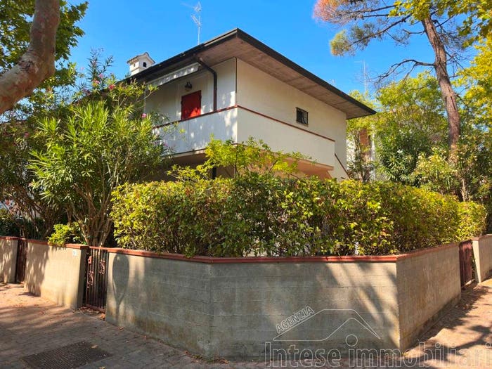 Appartamento trilocale in vendita in Via Giovanni da Verrazzano, Lido di Savio Lido di Classe, Ravenna
