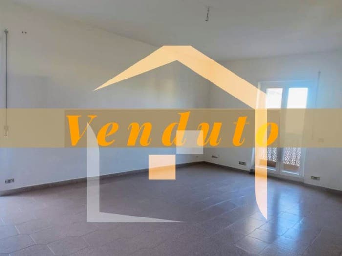 Appartamento trilocale in vendita in Via Caiolo, Dragona, Roma