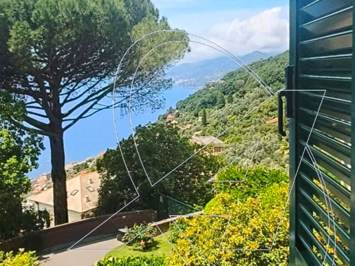 Appartamento trilocale in vendita in Via Aprile, Ruta, Camogli