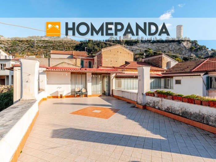Appartamento con 6 locali in vendita in Via Santacroce, Centro, Maddaloni