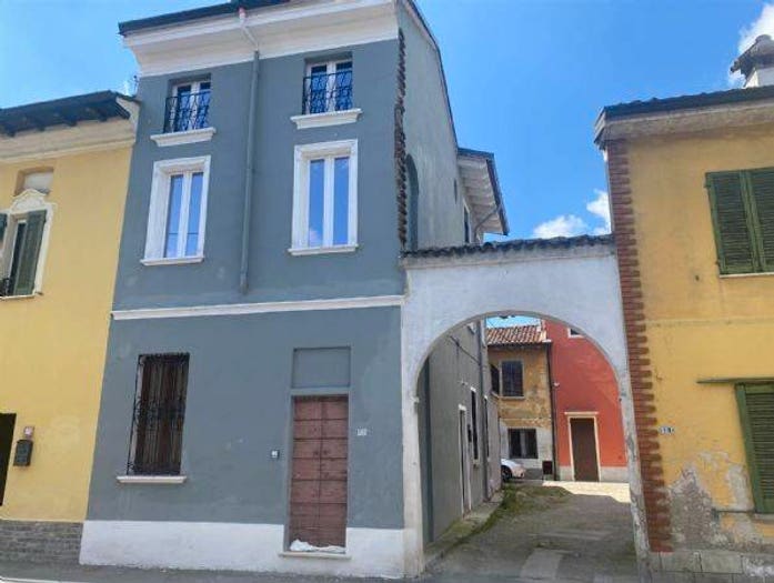 Appartamento con 5 locali in vendita in via Cavour, Centro, Maleo
