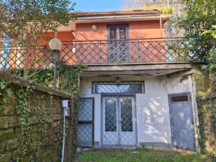 Casa con 6 locali in vendita in Strada di Serrale, Oriolo Romano