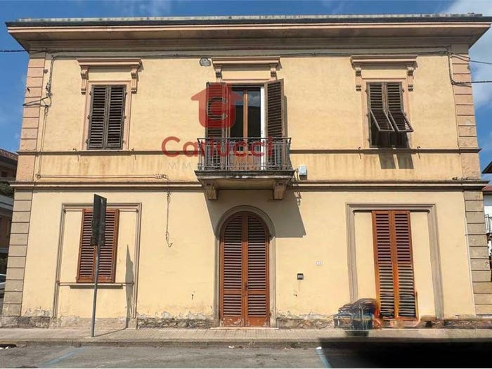 Appartamento con 6 locali in vendita in MontecatiniTerme