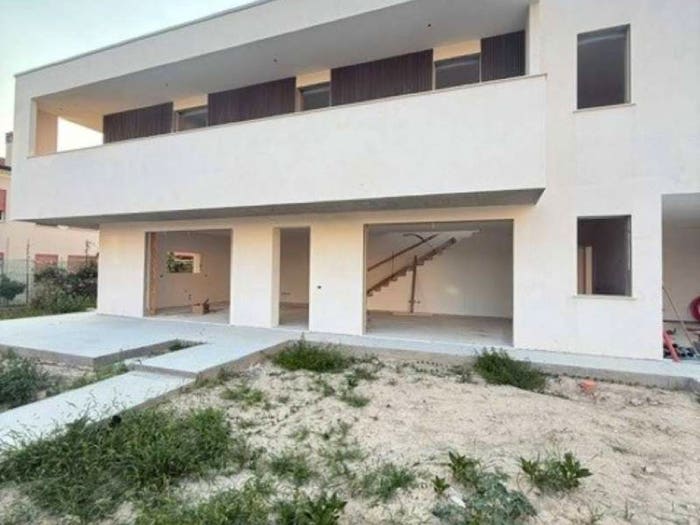 Casa con 6 locali in vendita in via de gasperi, Centro, Limena