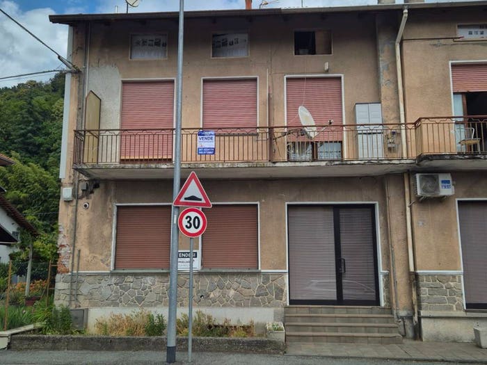Appartamento trilocale in vendita in Viale Varallo, Centro, Borgosesia