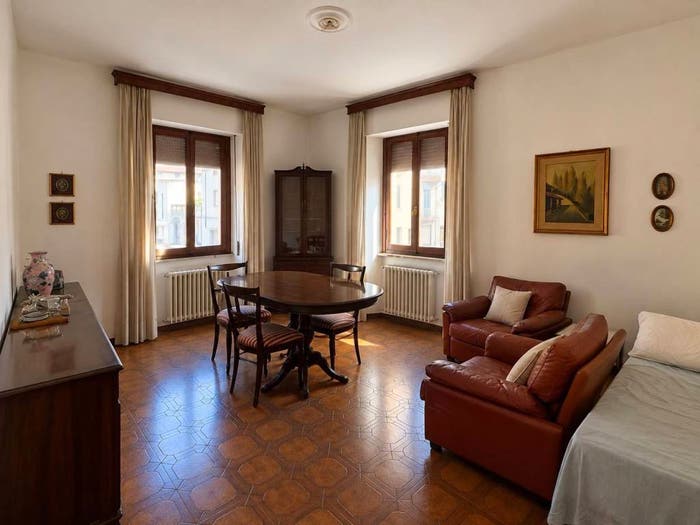 Appartamento con 6 locali in vendita in Via Monte Grappa, Saione, Arezzo