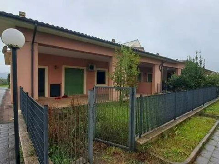 Casa quadrilocale in vendita in Via Sabina Sud No Number, Forano