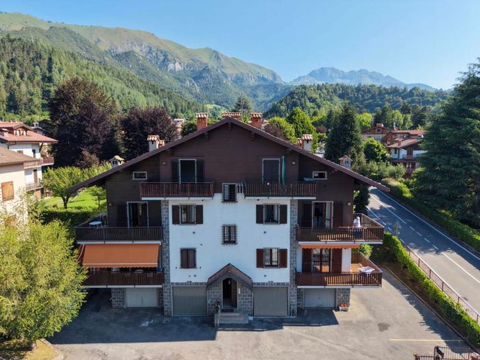 Appartamento trilocale in vendita in Via Guglielmo Marconi, Centro, Fino del Monte
