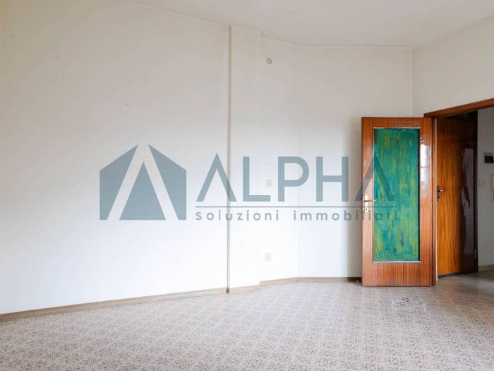 Appartamento trilocale in vendita in Via Madonna delle Rose, Centro Urbano, Cesena