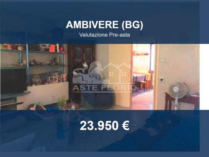 Casa con 6 locali in vendita in Via Alcide de Gasperi, Ambivere