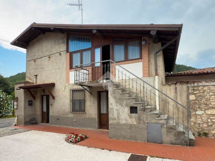 Casa trilocale in vendita in Via Alfiere, Piazza, Gussago