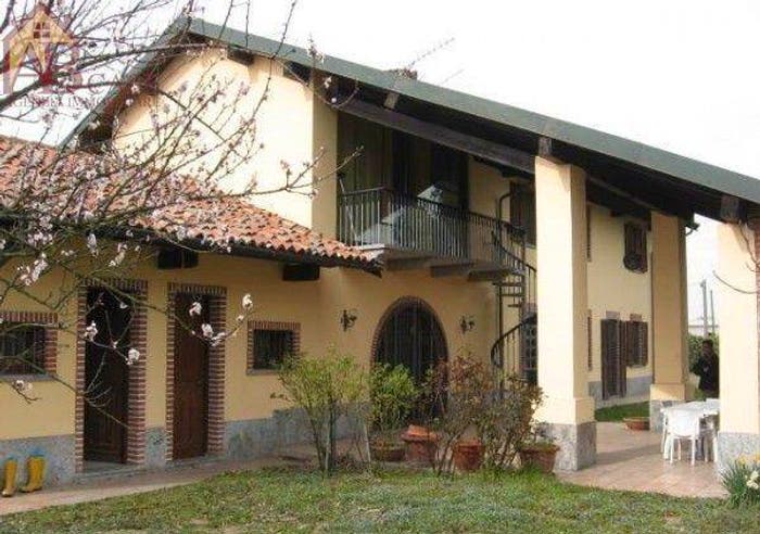 Casa quadrilocale in vendita in via roma, Centro, Gropello Cairoli
