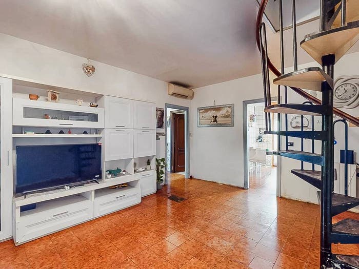 Casa quadrilocale in vendita in Via Adriatico, Centro, Maranello