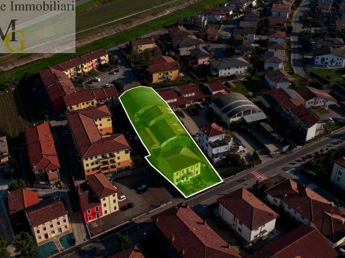 Casa con 6 locali in vendita in Centro, Monteforte d'Alpone