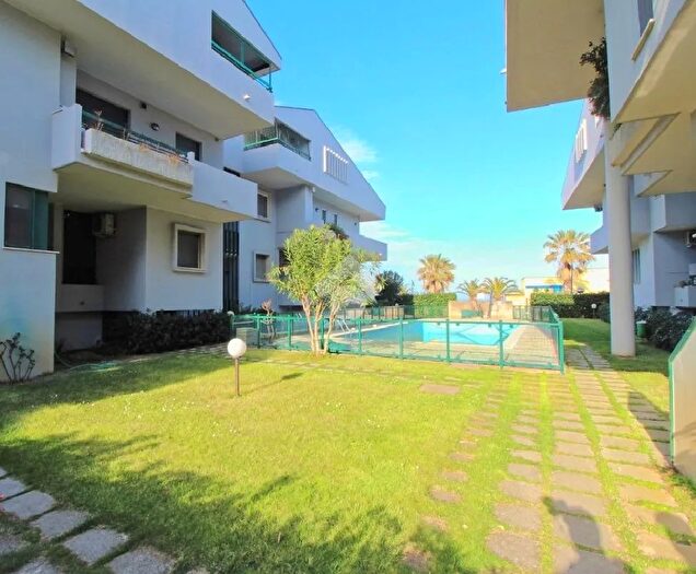 Appartamento trilocale in vendita in Lungomare Sirena, Tortoreto